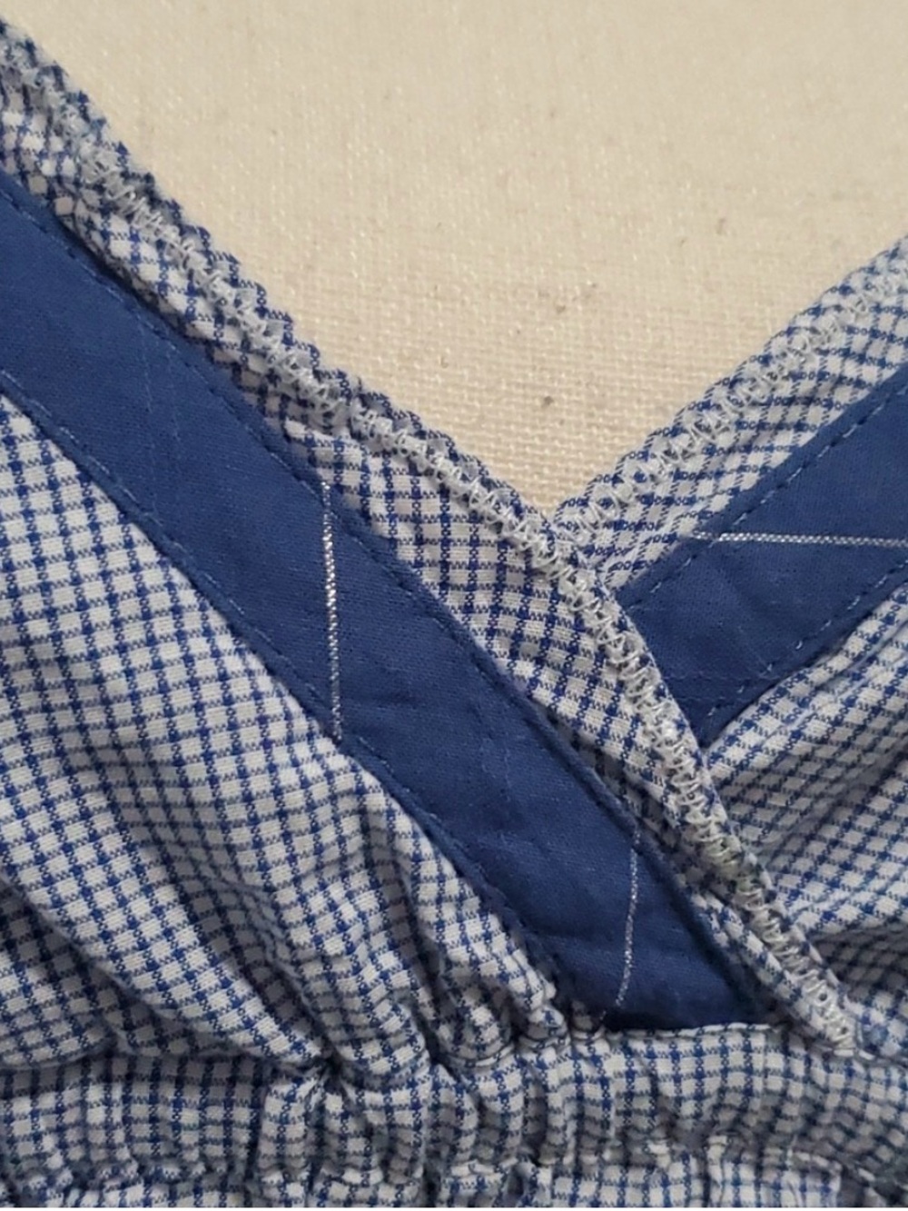 Women's Empire Waist Hollister Top - Picture 3 of 3